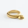 Anillo con colgante de corazón