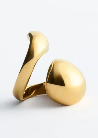Anillo escultural de doble vuelta