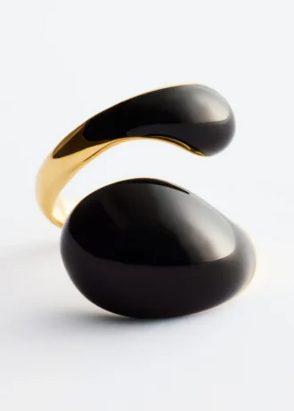 Anillo escultural de doble vuelta