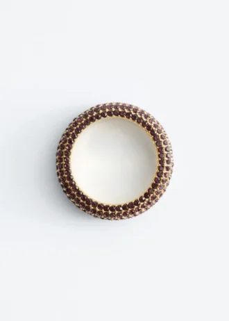 Anillo grueso con pedrería