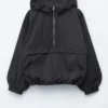 Anorak con capucha