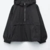 Anorak con capucha
