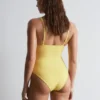 Bañador con cuello en V