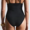 Bañador con cuello en V