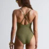 Bañador de corte triangular