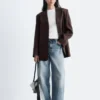 Blazer de lino entallado