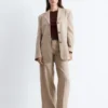 Blazer de lino entallado