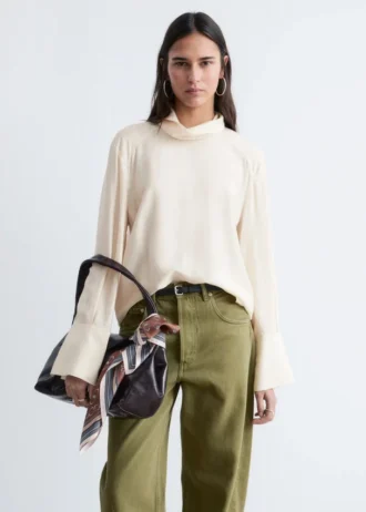 Blusa con cuello mao