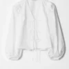 Blusa con lazo delantero