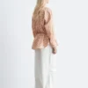 Blusa de cuello vuelto a rayas