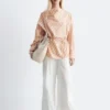 Blusa de cuello vuelto a rayas
