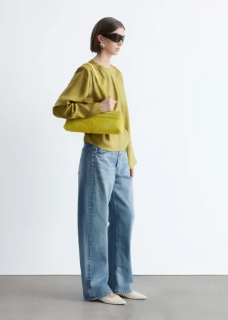 Blusa fruncida con cinturón para atar