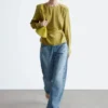 Blusa fruncida con cinturón para atar