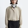 Blusa fruncida con lazo en la espalda