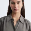 Blusa fruncida con lazo en la espalda