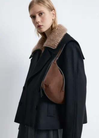 Bolso de hombro de ante con flecos