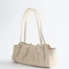 Bolso de hombro de piel de perfil bajo
