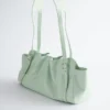 Bolso de hombro de piel de perfil bajo