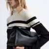 Bolso de mano de piel suave