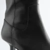 Botines de cuero con tacón bajo
