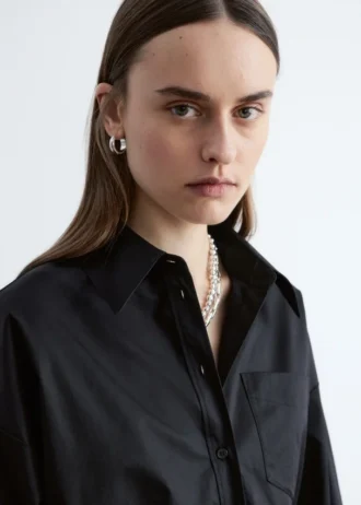 Camisa corta con cordón