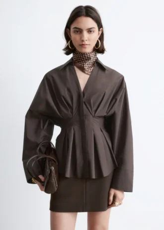 Camisa de algodón entallada