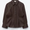 Camisa de lino con pliegues en la cintura