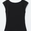 Camiseta ajustada con espalda abierta