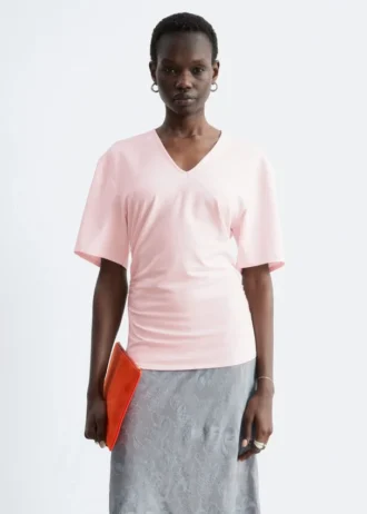 Camiseta con cuello en V fruncido