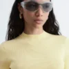 Camiseta corta de corte ajustado