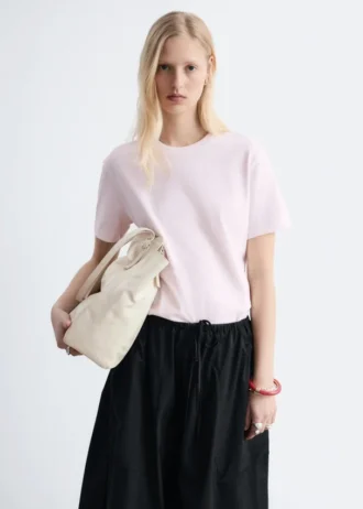 Camiseta de algodón con cuello redondo