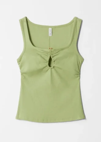 Camiseta sin mangas con detalle de hebilla