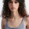 Camiseta sin mangas con dobladillo festoneado