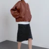 Falda lisa por la rodilla