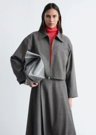 Chaqueta corta de lana