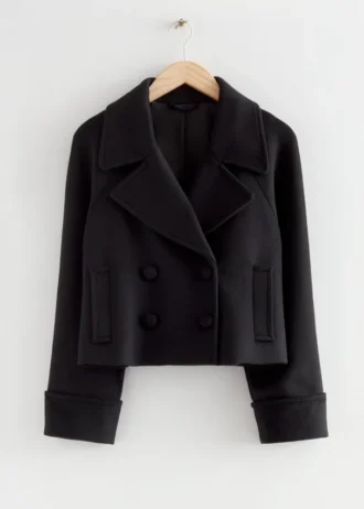 Chaqueta corta tipo chaquetón