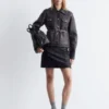 Chaqueta de cuero con bolsillos de parche