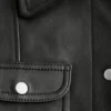 Chaqueta de cuero con bolsillos de parche