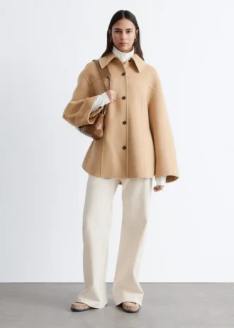 Chaqueta de lana entallada