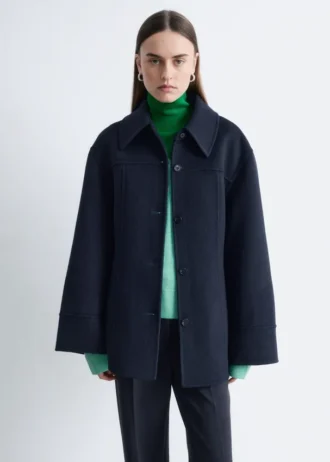 Chaqueta de lana entallada
