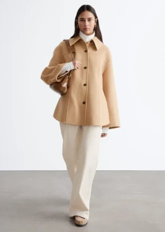 Chaqueta de lana entallada