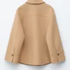 Chaqueta de lana entallada