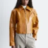 Chaqueta motera de charol