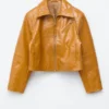 Chaqueta motera de charol