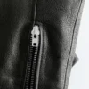 Chaqueta motera de cuero con cinturón