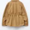 Chaqueta utilitaria oversize con cordón