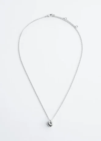 Collar con colgante de corazón