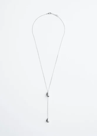 Collar con colgante largo