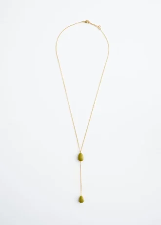 Collar con colgante largo