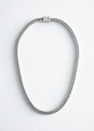 Collar de cadena tipo serpiente con eslabones gruesos